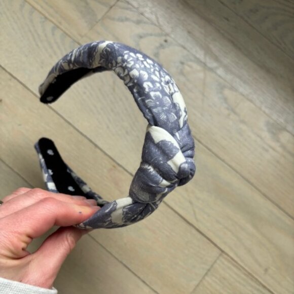 Lele Sadoughi x LoveShackFancy Knot Headband - Picture 1 of 4